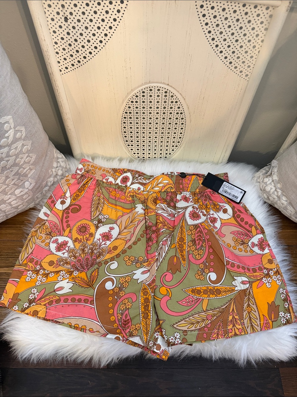 Gianni Bini High-Rise Floral Paisley Women’s Shorts - Pink/Orange/Green Sz:M